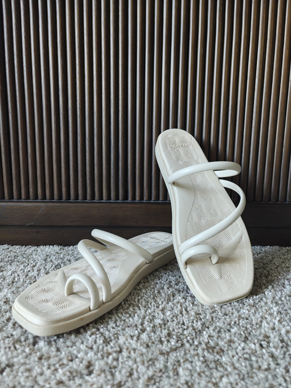 BILLABONG Strappy Slide Sandals in Cream